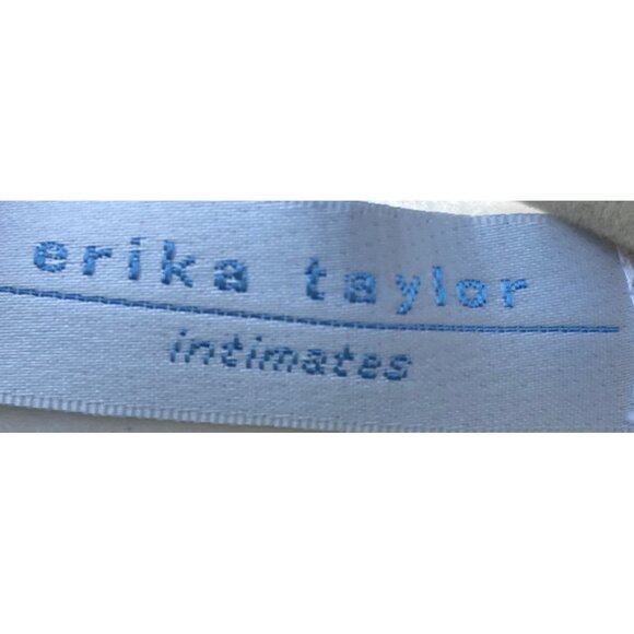 Erika Taylor Intimates White Floral Embroidered Zip-Up Long Robe size Small - Picture 4 of 5